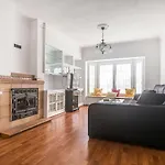 Gorgeous Home In Chiclana De La Fronter