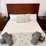Gatu Villa Paraguay , Preferente Mayores 25 Anos Y Familias