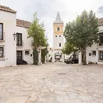 Stylish Spanish 3 Bd Townhouse On The Golden Mile