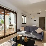 2113-Beautiful 2 Beds Apt With Seaview