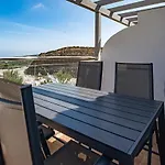 Small Oasis 2366 Sea View