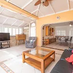 Nice 3 Bedroom Villa In El Duque
