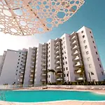 3-Bed Flat, Ocean Garden, Heated Pool Parking