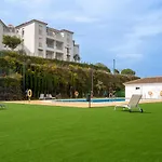 Delightful Apartment With Seaview