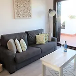 Lorandalou Apartamento Con Azotea Y Piscina Comunitaria