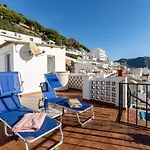Mijas Tropical, Casita Tipica