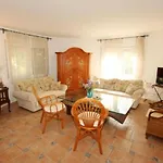 Villa En Ametlla De Mar Con Piscina Privada Y Jardin, A Solo 200M Del Mar, Para 6 Personas - Hisp-217-45