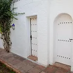 Mediterranean Villa - Sea Views & Heatable Pool