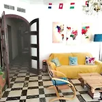 Vintage Flat Malaga