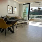 Piso En Fuengirola Castillo Sohail
