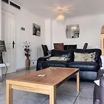 2257-Stunning Penthouse First Line Port Sea View