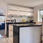2257-Stunning Penthouse First Line Port Sea View
