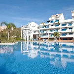 Duquesa Suites 206
