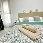 Gatu Villa Camarote Con Vistas Al Mar , Preferente Mayores De 25 Anos Y Familias