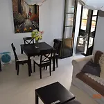 Apartamento Muy Bien Situado En El Centro De Cadiz Y Al Lado De La Playa