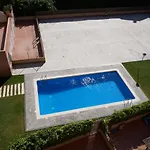 Family Apartment With Parking And Pool
