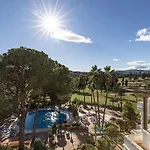 Stylish Penthouse Duplex At Matchroom Country Club