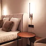 Noctua Penthouse Golden Mile 001