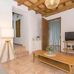 Casita Amarilla