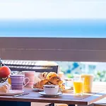 Cascadas Calahonda 15, Gorgeous Views, Pools, Ac & Wifi