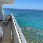 Maravilloso Apartamento En Primera Linea De Playa.