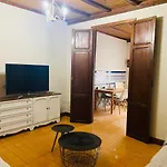 Casita De Pueblo