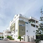 Go- Golden Banus By Roomservices