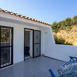 Luxury House - Montesol Albert Villas