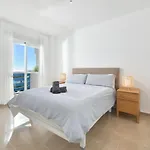 Charming Beachfront Apartment In Estepona Marina