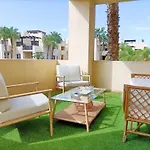 Roda Golf Singapore Apartment - 8109