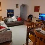 Preciosa Casa De 2 Pisos A 50 Metros De La Playa