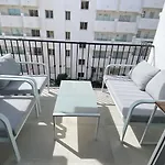 Stylish Seaside 3 Bed Apartment With Terrace + Sea View