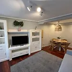 Itsasoko Izarra, Apartamento Con Encanto En El Casco Viejo.
