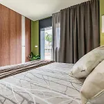 5 Stelle Piscina, Jacuzzi, Wifi - 2 Min Dal Mare