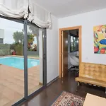 R144 Villa Sea View For 6 People