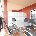 Global Properties, Apartamento Con Terraza Y Piscina En La Playa De Canet
