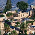 Casa Del Mar