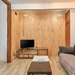 Apartment 250 M From The Beach