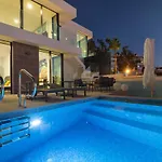 200M New A Villa With Private, Heated Pool And Amazing Ocean View