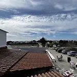Casita Con Terraza Privada Cerca Playa Para 2 Pax