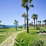 Beachfront Apartment With Direct Beach Access