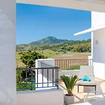Los Robles Panoramique Views