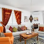 Hillside Flat With Pool In Calahonda By Costarentals - Ref 135