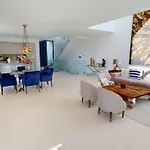Greenhills Marbella - Art Deco Villa Private Pool