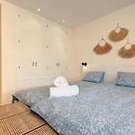 Stylish Apartment In Aloha Royal