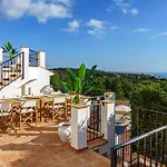 Luxurious Villa With Pool In La Cala Ref 53