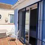Charming 1 Bedroom Suite With Shared Kitchen Next To Puerto Banus