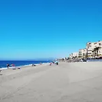 Apartment Amazing 3 Bedrooms Front Sea View- By Interhome
