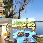 Superbe Appartement Terrasse Entierement Renove Au Bord De L'Ebre