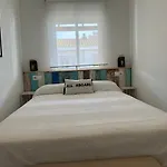 Casita De Bolonia